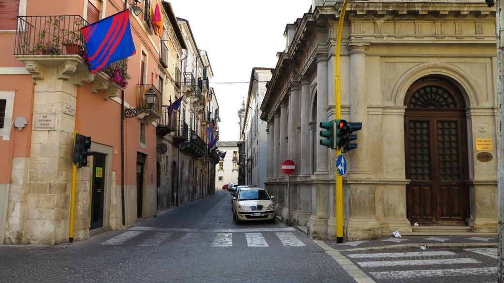 B&B Del Teatro Sulmona Exterior photo